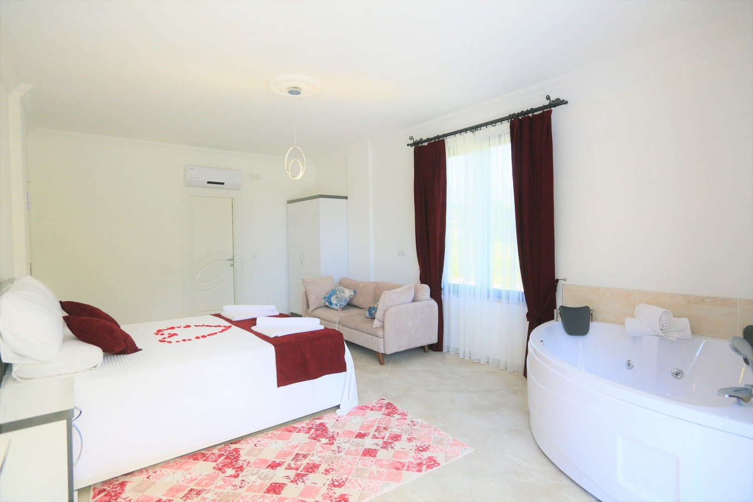 Villa Dark Blue Resim 